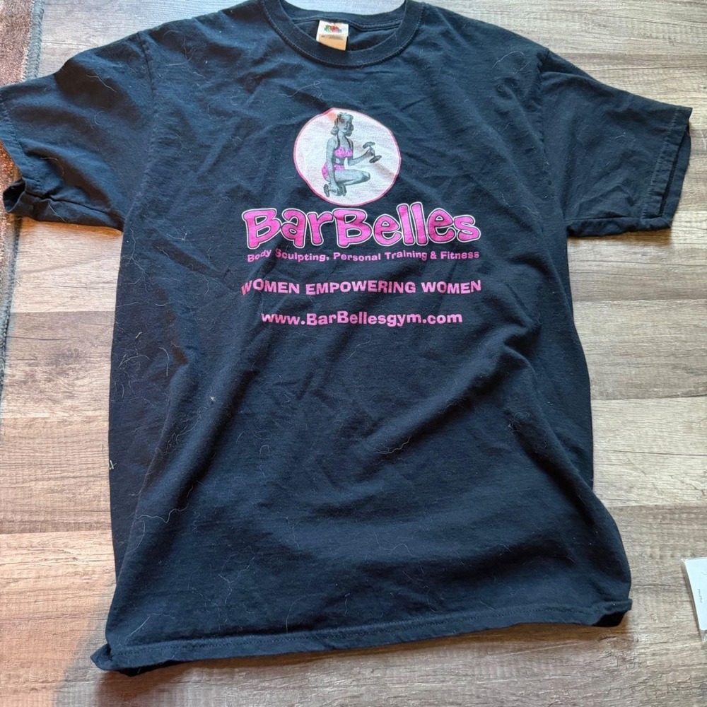 BarBelles Gym Black T-Shirt Medium Fruit Of The Loom